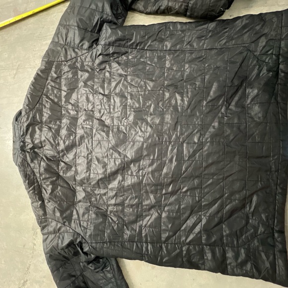 Patagonia Men's Black Puffer Jacket - Picture 8 of 10